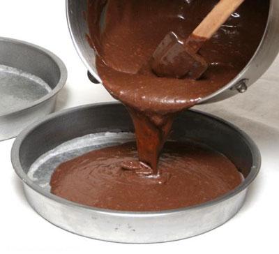 کیک شکلاتی با پنیر ماسکاروپونه و فندق کیک شکلاتی با پنیر ماسکاروپونه و فندق
