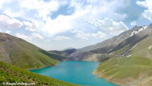 دریاچه تار در دل کوه دماوند دریاچه تار در دل کوه دماوند