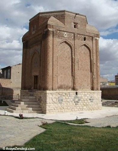 معماری ایرانی: گنبد سرخ مراغه معماری ایرانی: گنبد سرخ مراغه