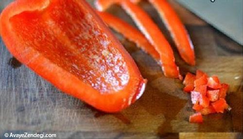 رول های تایلندی با مغز مرغ و ریحان