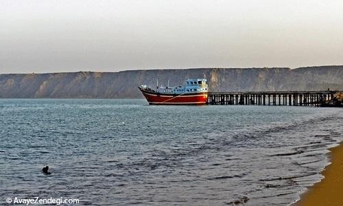 سرزمین قایق ها و ماهی ها