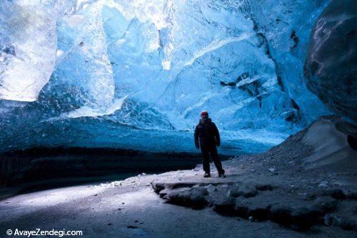  آبشار یخ زده در ایسلند 