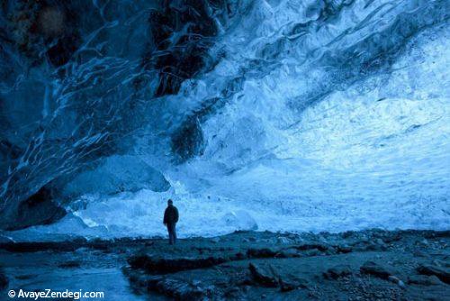 آبشار یخ زده در ایسلند