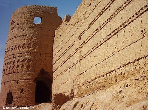 بزرگترین مخفیگاه خشتی دزدها در ایران بزرگترین مخفیگاه خشتی دزدها در ایران