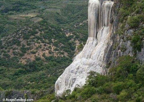 آبشار زیبا و شگفت انگیز در مکزیک
