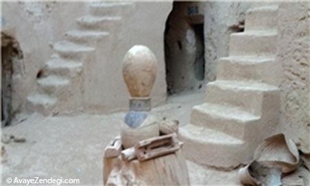 اسرار شگفت انگیز «دژ بیاضه» در دل کویر اسرار شگفت انگیز «دژ بیاضه» در دل کویر