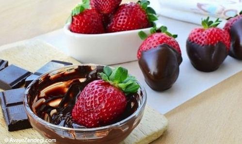 تزئین فوق العاده برای توت فرنگی های وسوسه انگیز تزئین فوق العاده برای توت فرنگی های وسوسه انگیز