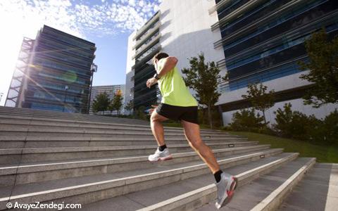 برنامه ورزشی مؤثر و با نتایج سریع که فقط به پله نیاز دارد