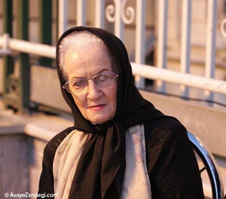  زندگینامه ملکه رنجبر 