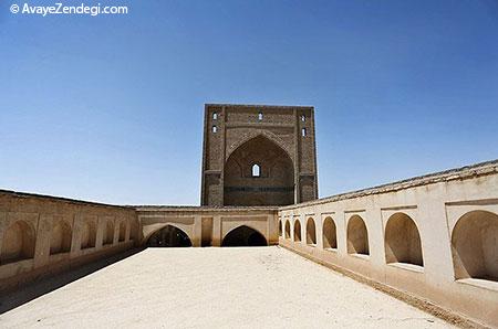 مسجد جامع سمنان بنایی بسیار کهن و باارزش