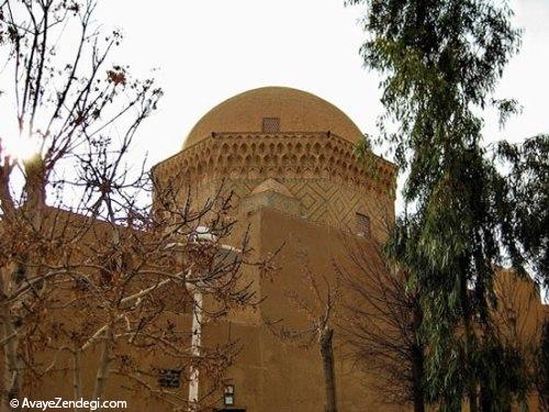 معماری اصیل خشت خام یزد در «مدرسه ‌ضیائیه»