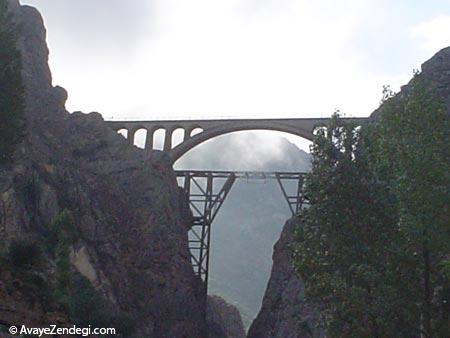 پل وِرِسک یکی از بزرگ‌ترین پل‌های راه‌آهن ایران
